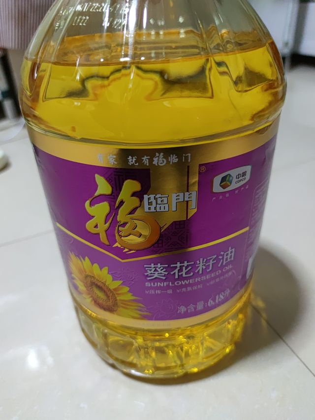 日常家用少不了，食用油还是换着吃！