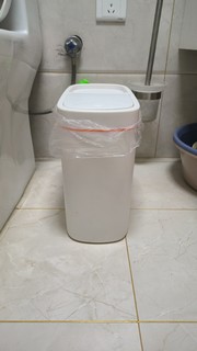 卫生间绝配颜值垃圾桶