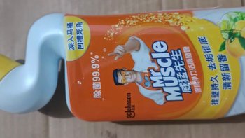 威猛先生 Mr Muscle 洁厕剂：让你的家庭马桶洁白如新!