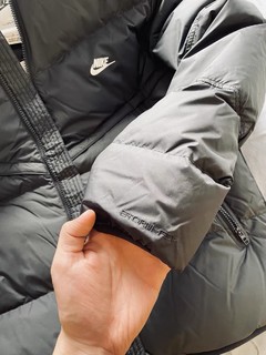 冬日风华：Nike 耐克官方 STORM-FIT 男子防风轻盈保暖连帽羽绒服夹克冬 DV1132