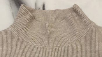 鄂尔多斯市产100%纯羊绒衫，让你在寒冷的冬天里感受到无与伦比的温暖和舒适。