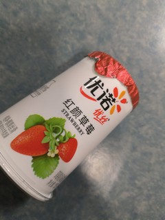 优诺草莓味酸奶好吃
