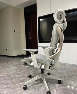 时尚百搭的永艺月光骑士PRO电脑椅