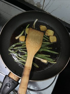 蒸鱼好搭档：李锦记蒸鱼豉油