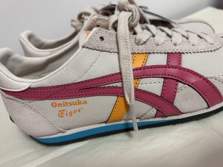 Onitsuka Tiger鬼塚虎慢跑鞋 配色太好看了