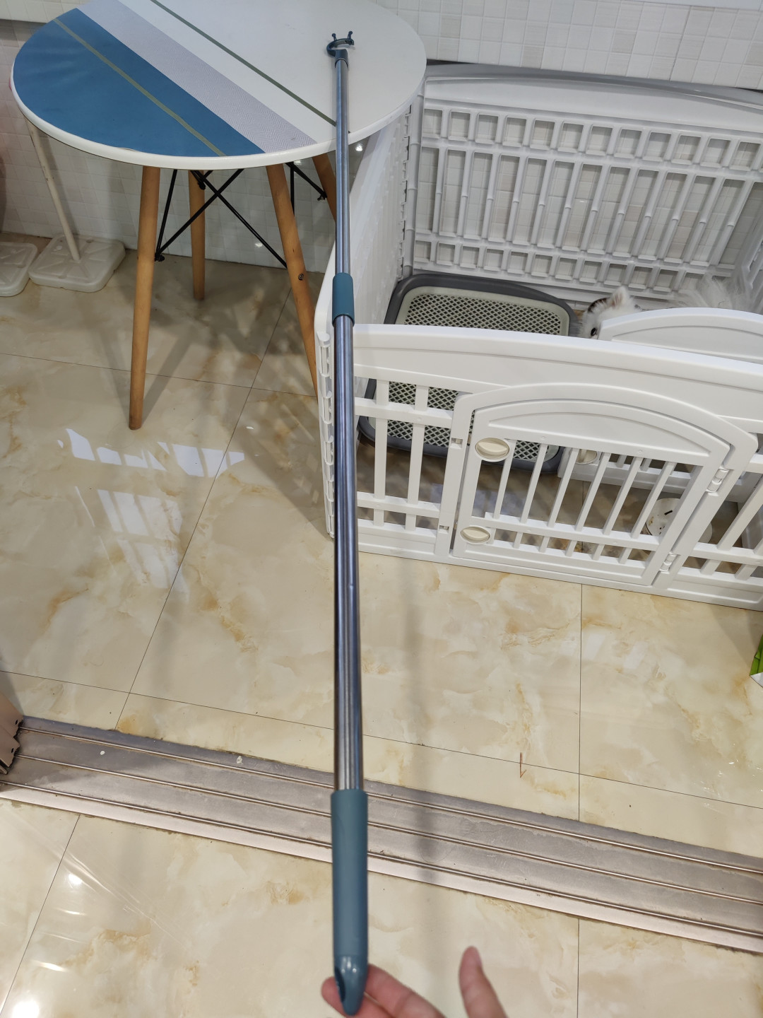 可以伸缩的挑衣杆