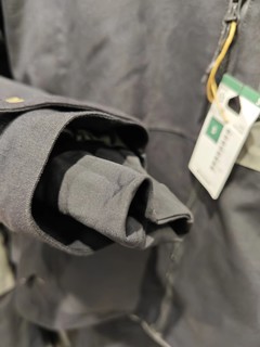 迪卡侬冲锋衣：高品质材料，让你在户外更加保暖！