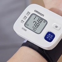欧姆龙OMRON手腕式电子血压计——让测血压变得简单轻松