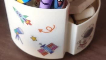 大容量旋转笔筒 360 度多功能装笔的收纳盒：儿童可爱创意小学生桌面文具笔盒