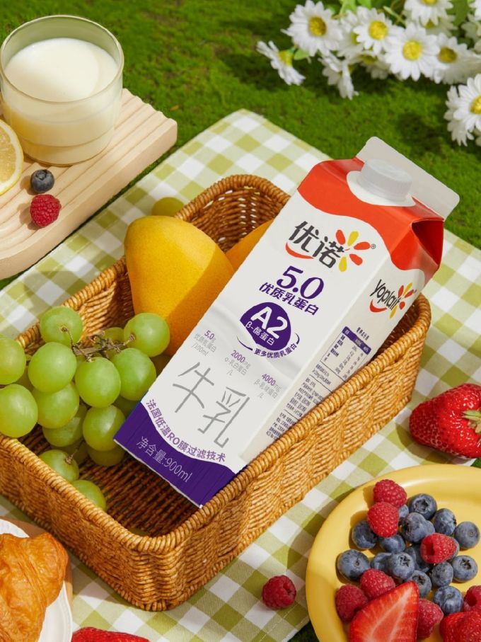 优诺牛奶