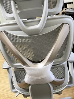 永艺撑腰椅 XY 椅：让你的身体健康从坐姿开始！