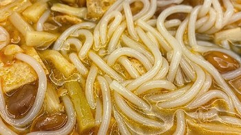 白象螺蛳粉——广西柳州的美食传奇