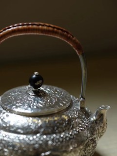 足银提梁壶，双十一给家里人买的一款煮茶壶！