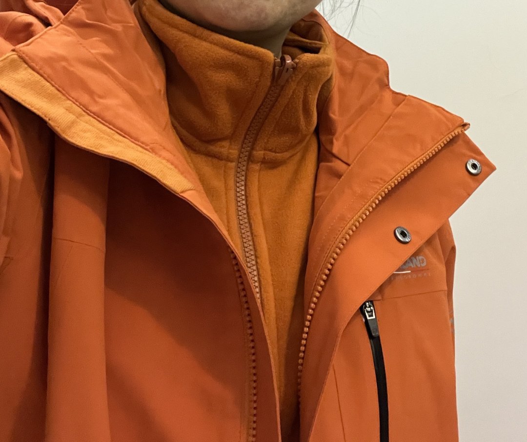 272的诺诗兰柿橙色三合一冲锋衣