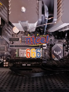 204.99的1T自营联想PCIe4.0固态硬盘。