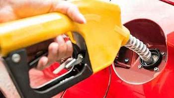 油价调整最新消息：今日11月14日，92、95号汽油预计下调325元/吨