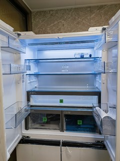 海尔嵌入式冰箱，让你的厨房更具时尚感！