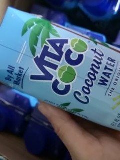 唯他可可（Vita Coco）天然椰子水椰汁饮料 