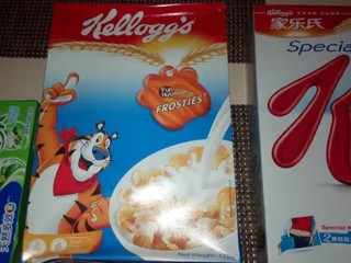 家乐氏（Kellogg’s）进口食品香甜玉米片175g儿童营养早餐谷物即食麦片