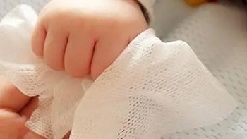 婴儿湿巾——宝宝的健康卫士！