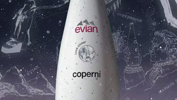 依云 x Coperni推出限量版玻璃瓶装水