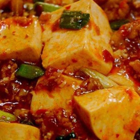 麻婆豆腐虾仁饭吃着真不错