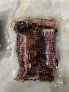 匠盛源四川特色烟熏大块腊排骨腊子排腊肉仔排直排小排。