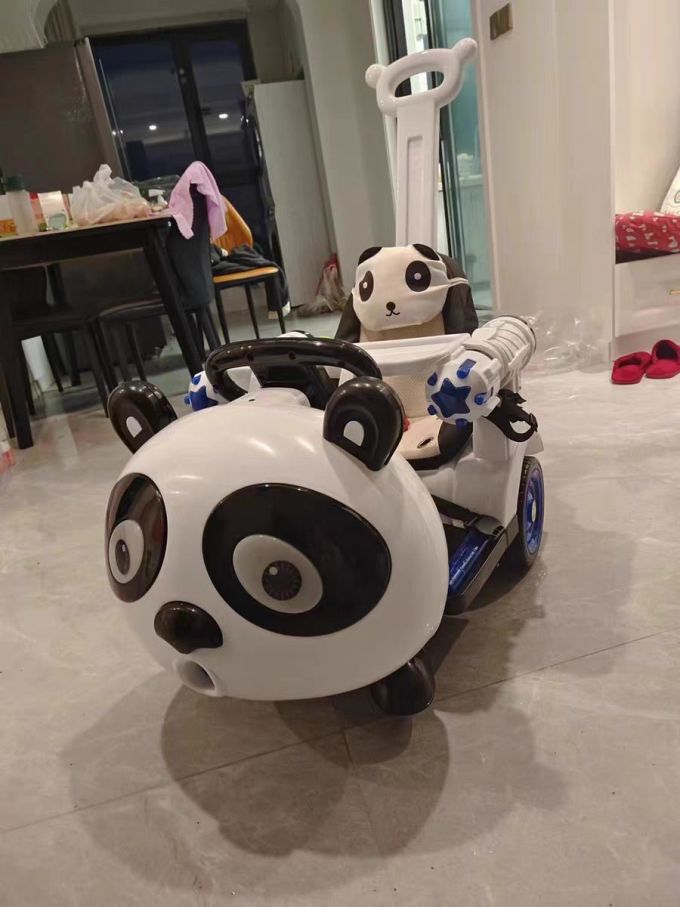 熊猫儿童电动车四轮汽车宝宝摇摇车小孩遥控玩具可坐人摩托车遛娃
