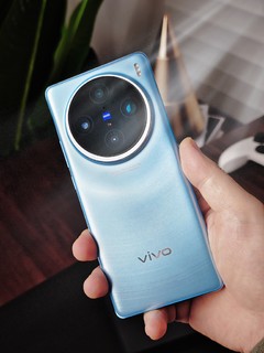 挑战超大杯，vivo X100 Pro玩起了花活儿