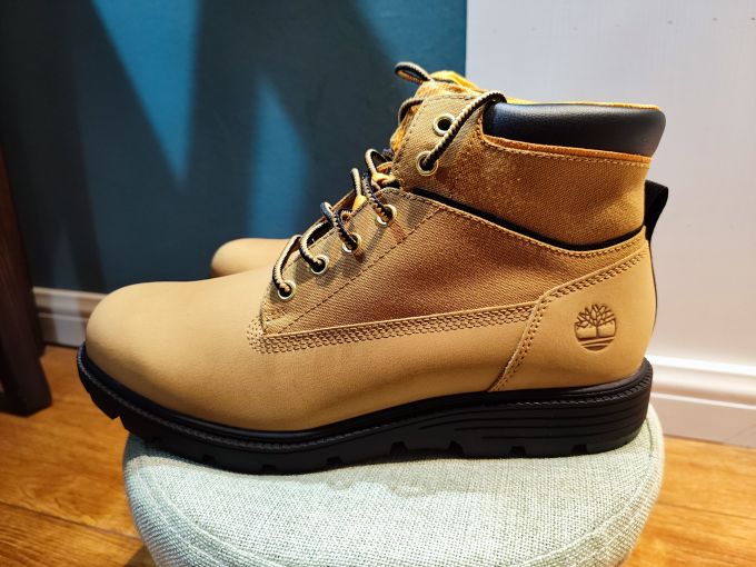 添柏岚运动板鞋