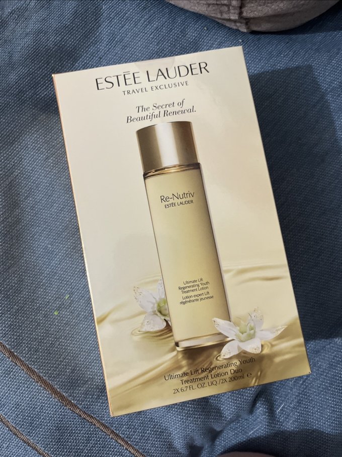 雅诗兰黛爽肤水