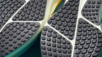 复古与科技的完美融合——阿迪达斯Vomero 17 PRM跑鞋体验分享