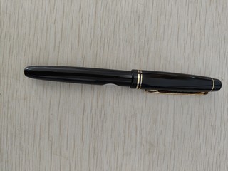 这钢笔买的太特么值了，太复古了，百乐FP-78G
