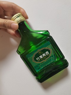 试一下汾酒38度竹叶青的美妙口感!