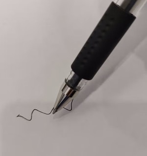 晨光(M&G)文具赛美Q7/0.5mm黑色中性笔 子弹头签字笔 拔盖笔 办公水笔 12支/盒XGP30117