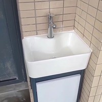 加厚铝合金浴室柜：小户型卫生间的完美搭档