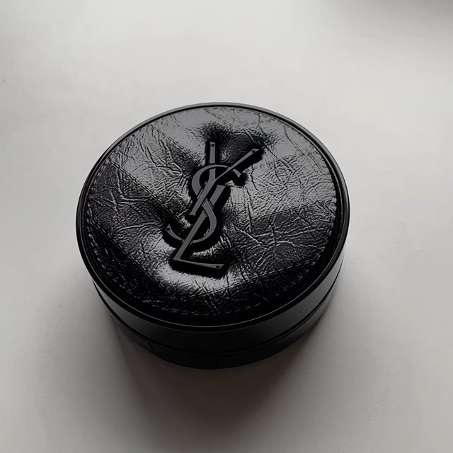 YSL Niki 气垫粉底