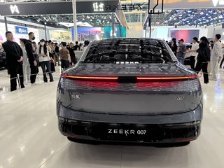 极氪007怎么样？