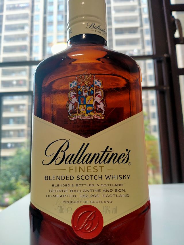 百龄坛（Ballantine’s）特醇，苏格兰调和型威士忌