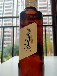 百龄坛（Ballantine’s）特醇，苏格兰调和型威士忌