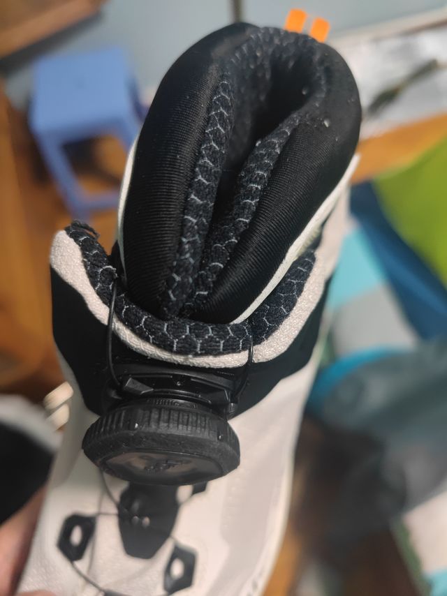 兄弟们别去京东洗鞋了