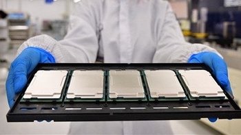 Intel 48核心五代至强新U跑分不及AMD