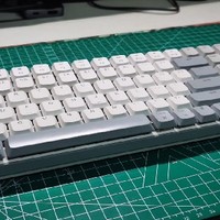 绿联矮轴超薄机械键盘KU102使用评测
