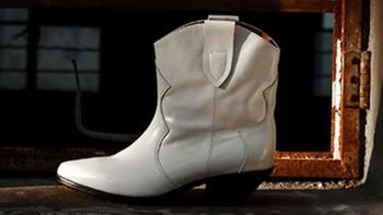 超值爆款!CHENZI 塵茈设计师原创孟加拉牛油皮复古白色西部牛仔靴大筒围美式发售中！