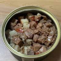 Meatyway爵宴鲜食罐是一种优质的狗狗零食，可以作为拌饭或湿粮，为狗狗提供营养和增肥。