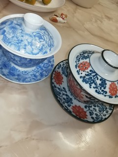 泡茶好装备，青花盖碗。