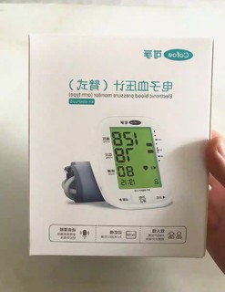 可孚电子血压计是一款高效准确的血压测量仪，采用先进的电子测量技术，能够快速、准确地测量血压