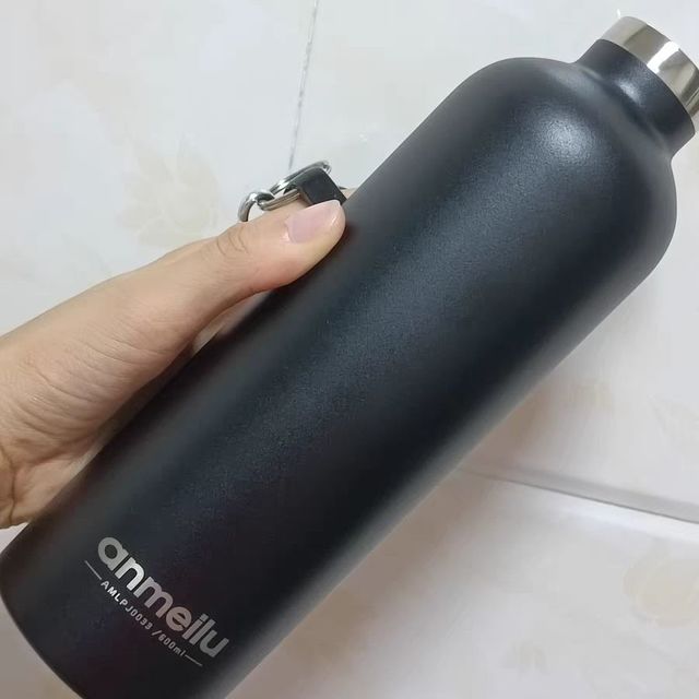 骑行怎么能少了保温水壶呢