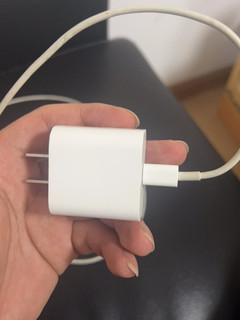 Apple 20W USB-C手机充电器插头