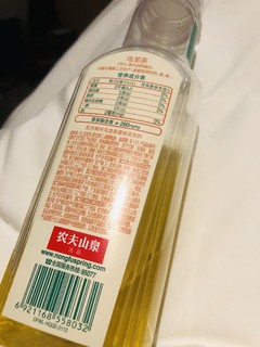 出差必备的茶饮料，每天两瓶！